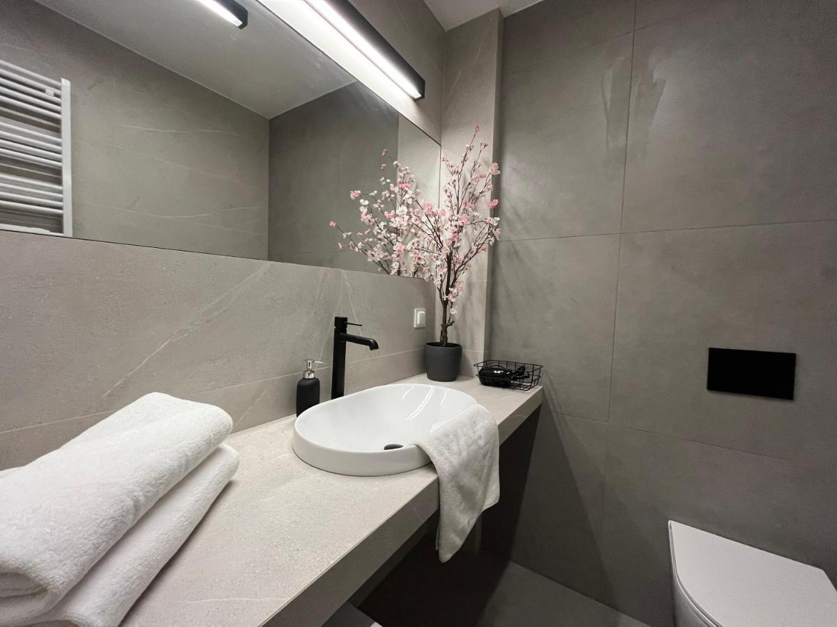 Apartament Jodlowa Residence Breslavia Esterno foto